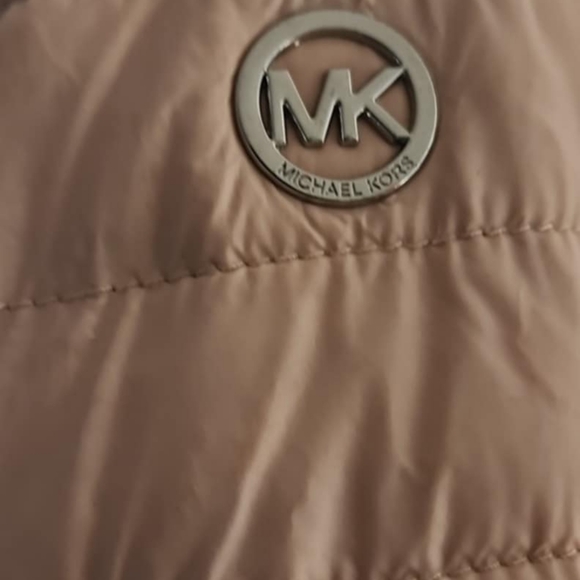 Michael Kors coat - Picture 2 of 3
